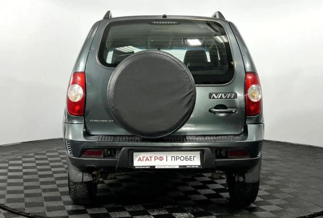 Chevrolet Niva I Рестайлинг с пробегом 2014 года, цена 450 000 рублей, 140010 км, внедорожник, Автокод Объявления