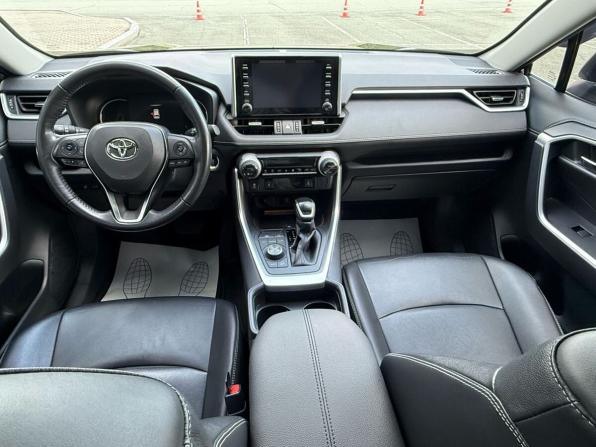 Toyota RAV4 V (XA50) с пробегом 2021 года, цена 4 390 000 рублей, 70213 км, внедорожник, Автокод Объявления
