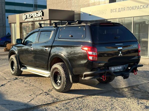 Mitsubishi L200 V с пробегом 2017 года, цена 2 350 000 рублей, 247353 км, пикап, Автокод Объявления
