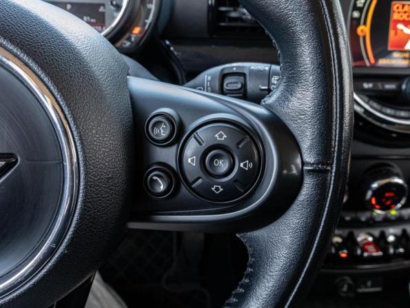 Mini Clubman II с пробегом 2018 года, цена 1 629 000 рублей, 124677 км, универсал, Автокод Объявления