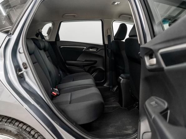 Honda Fit III Рестайлинг с пробегом 2018 года, цена 1 230 000 рублей, 68227 км, хэтчбек, Автокод Объявления