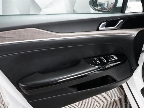 Kia K5 III с пробегом 2020 года, цена 2 445 000 рублей, 108156 км, седан, Автокод Объявления