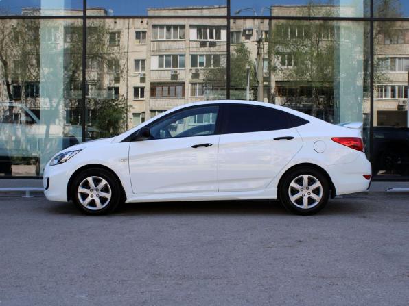 Hyundai Solaris I с пробегом 2013 года, цена 930 000 рублей, 78500 км, седан, Автокод Объявления