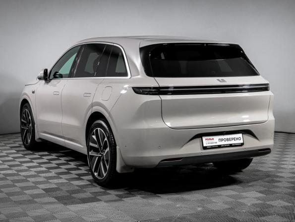 Li Auto (Lixiang) L6 с пробегом 2024 года, цена 5 380 000 рублей, 34000 км, внедорожник, Автокод Объявления