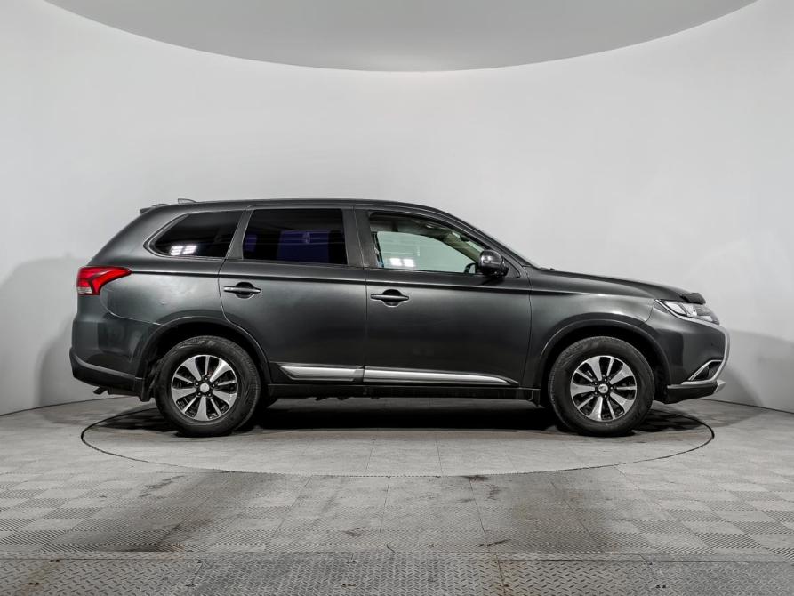 Mitsubishi Outlander III Рестайлинг 3 Санкт-Петербург  - изображение 4