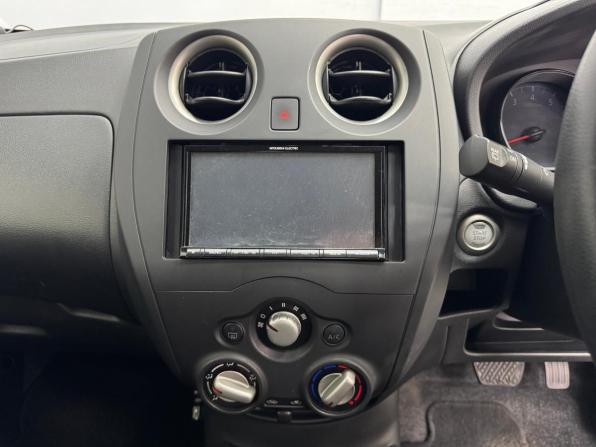Nissan Note II Рестайлинг с пробегом 2017 года, цена 885 000 рублей, 93650 км, хэтчбек, Автокод Объявления