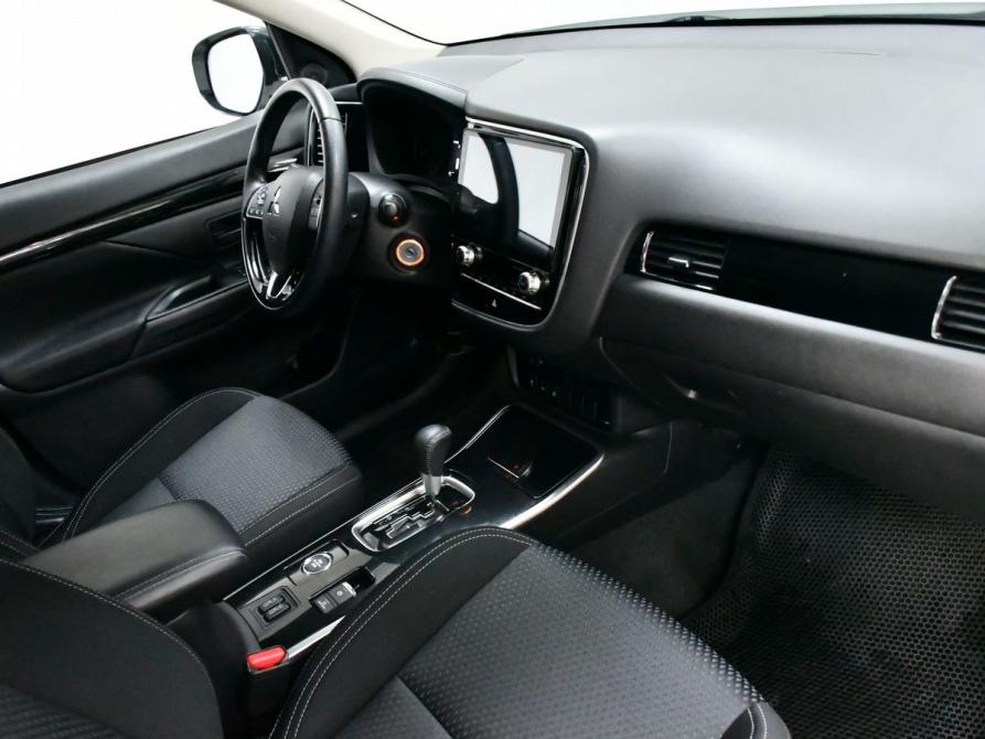 Mitsubishi Outlander III Рестайлинг 3 Новосибирск  - изображение 8
