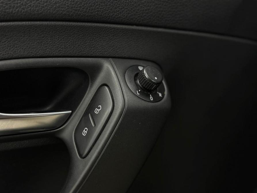 Volkswagen Polo V Рестайлинг Казань  - изображение 12
