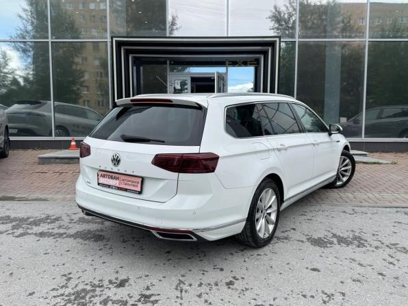 Volkswagen Passat B8 Рестайлинг с пробегом 2020 года, цена 2 175 000 рублей, 169774 км, универсал, Автокод Объявления