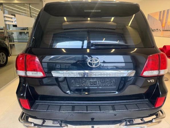 Toyota Land Cruiser 200 Series с пробегом 2010 года, цена 3 450 000 рублей, 200000 км, внедорожник, Автокод Объявления
