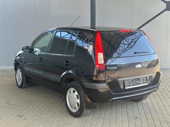 Ford Fusion I Рестайлинг с пробегом 2006 года, цена 411 000 рублей, 238216 км, хэтчбек, Автокод Объявления