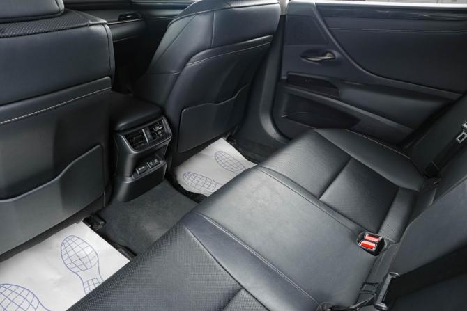 Lexus ES VII с пробегом 2021 года, цена 4 299 000 рублей, 125402 км, седан, Автокод Объявления