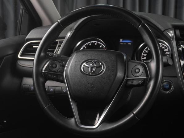 Toyota Camry VIII (XV70) с пробегом 2019 года, цена 3 819 000 рублей, 50142 км, седан, Автокод Объявления