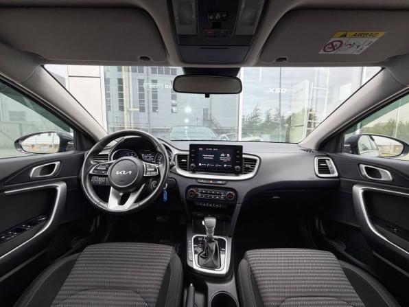 Kia Ceed III Рестайлинг с пробегом 2021 года, цена 2 150 000 рублей, 60800 км, хэтчбек, Автокод Объявления