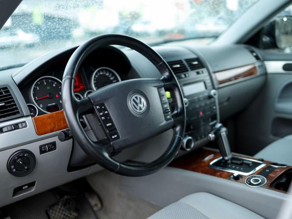 Volkswagen Touareg I Рестайлинг с пробегом 2007 года, цена 1 159 000 рублей, 208146 км, внедорожник, Автокод Объявления