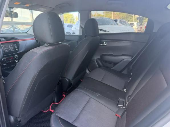 Kia Rio IV Рестайлинг с пробегом 2021 года, цена 1 699 000 рублей, 112774 км, седан, Автокод Объявления