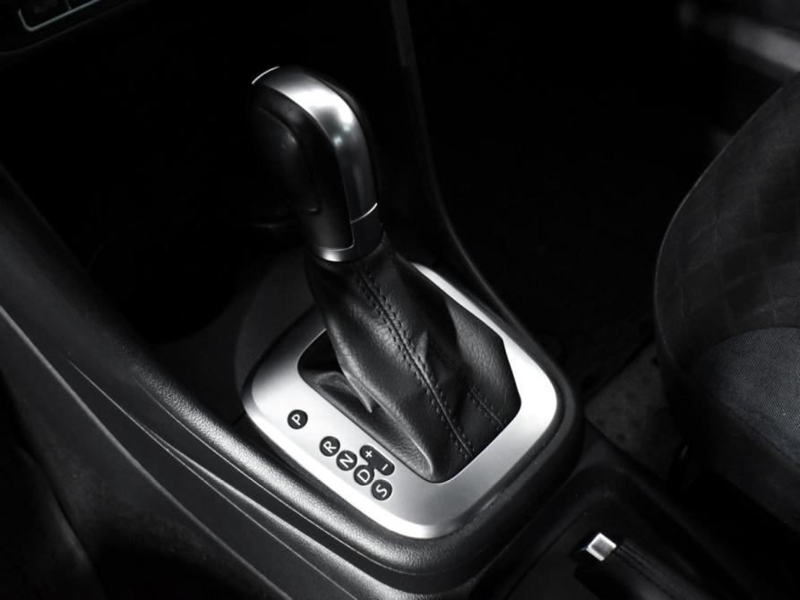 Volkswagen Polo V Рестайлинг Санкт-Петербург  - изображение 1