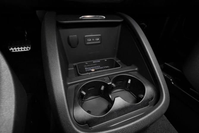 Новый Mercedes-Benz V-Класс III (W447) Рестайлинг 2 2026 года, цена 15 559 000 рублей, минивэн, Автокод Объявления