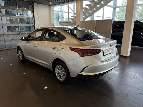 Hyundai Solaris II Рестайлинг с пробегом 2021 года, цена 1 533 000 рублей, 135001 км, седан, Автокод Объявления
