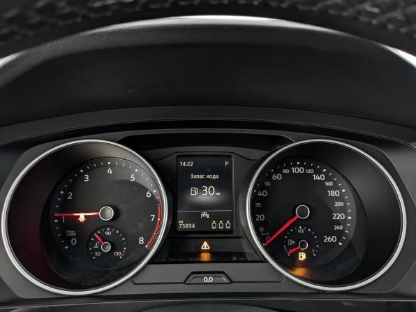 Volkswagen Tiguan II Рестайлинг с пробегом 2021 года, цена 2 590 000 рублей, 73888 км, внедорожник, Автокод Объявления