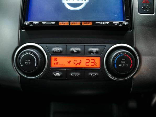 Nissan Tiida I с пробегом 2011 года, цена 840 000 рублей, 79756 км, хэтчбек, Автокод Объявления