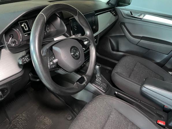 Skoda Rapid II с пробегом 2020 года, цена 1 499 000 рублей, 128681 км, лифтбек, Автокод Объявления
