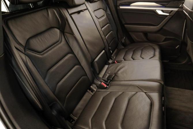 Volkswagen Touareg III с пробегом 2019 года, цена 5 429 000 рублей, 45200 км, внедорожник, Автокод Объявления
