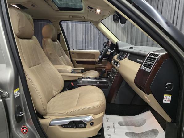 Land Rover Range Rover III Рестайлинг 2 с пробегом 2010 года, цена 1 720 000 рублей, 260000 км, внедорожник, Автокод Объявления