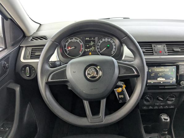 Skoda Rapid I Рестайлинг с пробегом 2019 года, цена 1 399 000 рублей, 67806 км, лифтбек, Автокод Объявления