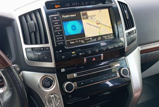 Toyota Land Cruiser 200 Series Рестайлинг 1 с пробегом 2015 года, цена 3 505 000 рублей, 370572 км, внедорожник, Автокод Объявления
