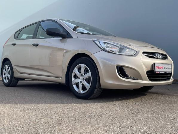 Hyundai Solaris I с пробегом 2013 года, цена 999 000 рублей, 50121 км, хэтчбек, Автокод Объявления