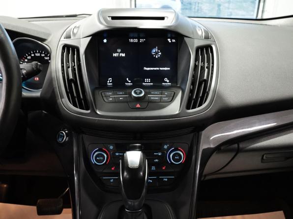 Ford Kuga II Рестайлинг с пробегом 2017 года, цена 1 650 000 рублей, 165864 км, внедорожник, Автокод Объявления