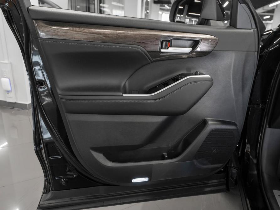 Toyota Highlander IV (XU70) Москва  - изображение 17