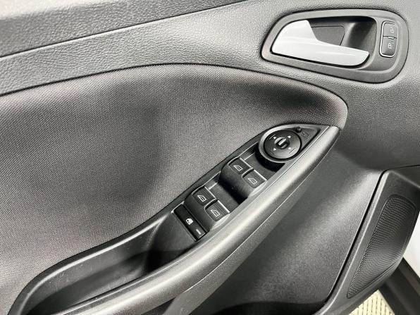 Ford Focus III Рестайлинг с пробегом 2018 года, цена 1 435 000 рублей, 66511 км, хэтчбек, Автокод Объявления