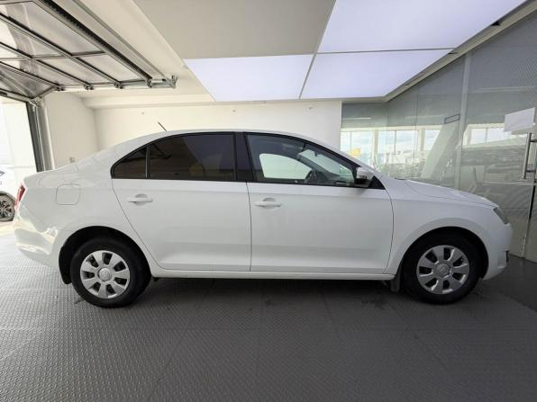 Skoda Rapid I Рестайлинг с пробегом 2017 года, цена 1 125 000 рублей, 97900 км, лифтбек, Автокод Объявления