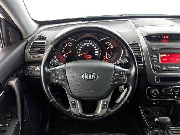 Kia Sorento II Рестайлинг с пробегом 2018 года, цена 1 990 000 рублей, 128539 км, внедорожник, Автокод Объявления