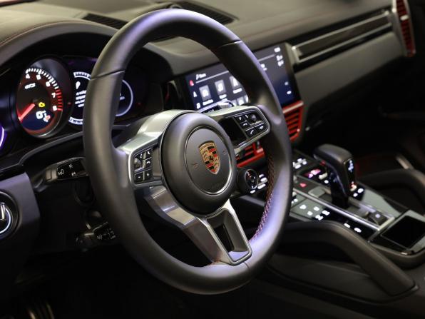 Porsche Cayenne III с пробегом 2022 года, цена 13 990 000 рублей, 21943 км, внедорожник, Автокод Объявления