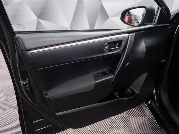 Toyota Corolla XI (E160 E170 E180) с пробегом 2013 года, цена 1 265 000 рублей, 147340 км, седан, Автокод Объявления