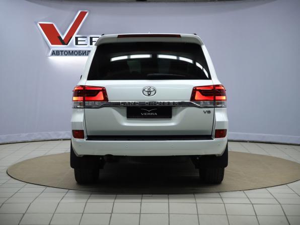 Toyota Land Cruiser 200 Series Рестайлинг 2 с пробегом 2017 года, цена 6 690 000 рублей, 98576 км, внедорожник, Автокод Объявления