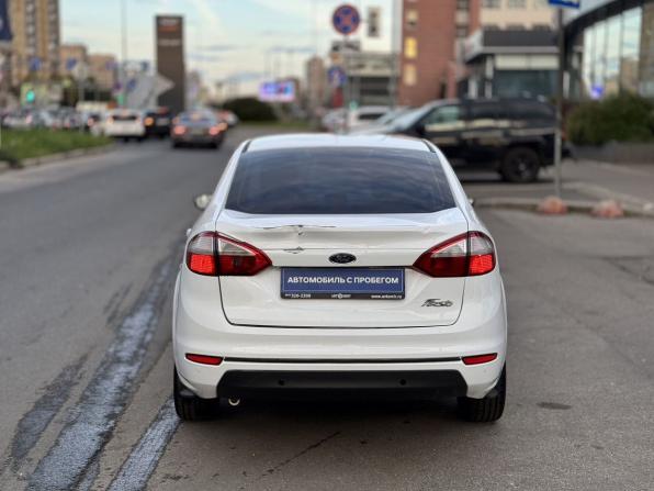 Ford Fiesta Mk6 Рестайлинг с пробегом 2015 года, цена 650 000 рублей, 100254 км, седан, Автокод Объявления