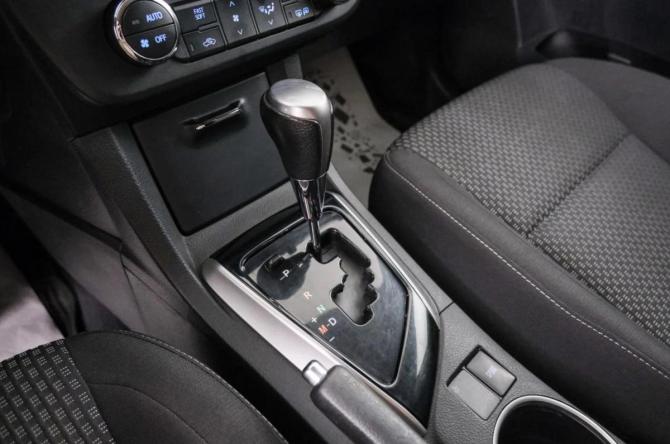 Toyota Corolla XI (E160 E170 E180) с пробегом 2013 года, цена 1 349 000 рублей, 159000 км, седан, Автокод Объявления