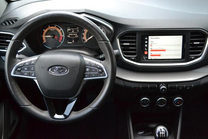 Lada (ВАЗ) Vesta I Рестайлинг (NG) с пробегом 2023 года, цена 1 390 000 рублей, 26000 км, седан, Автокод Объявления