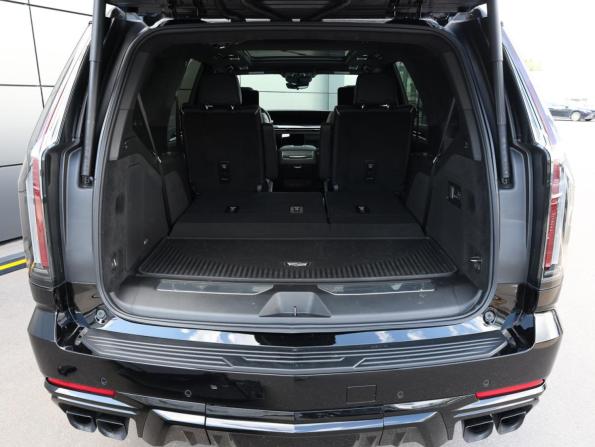 Cadillac Escalade-V I Рестайлинг с пробегом 2025 года, цена 25 000 000 рублей, 7832 км, внедорожник, Автокод Объявления