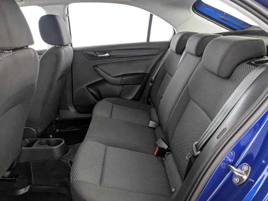 Volkswagen Polo VI Москва  - изображение 18