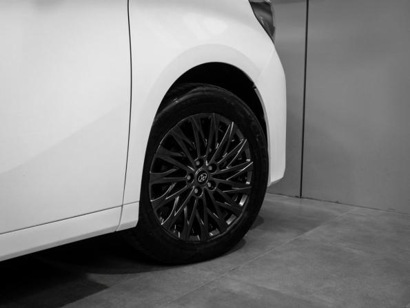 Toyota Alphard III Рестайлинг с пробегом 2018 года, цена 4 179 000 рублей, 88678 км, минивэн, Автокод Объявления