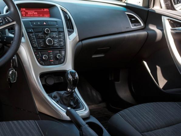 Opel Astra J с пробегом 2012 года, цена 570 000 рублей, 185132 км, универсал, Автокод Объявления