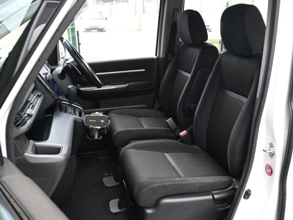 Honda Stepwgn V Рестайлинг с пробегом 2020 года, цена 2 439 000 рублей, 89047 км, минивэн, Автокод Объявления