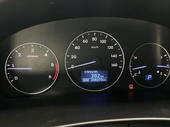 Hyundai Grand Starex I Рестайлинг с пробегом 2017 года, цена 2 285 000 рублей, 238500 км, минивэн, Автокод Объявления