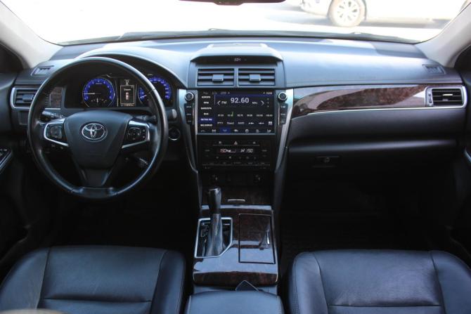 Toyota Camry VII (XV50) Рестайлинг 2 с пробегом 2017 года, цена 2 385 000 рублей, 119740 км, седан, Автокод Объявления