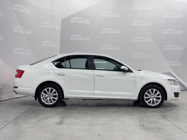 Skoda Octavia III (A7) с пробегом 2013 года, цена 899 000 рублей, 222000 км, лифтбек, Автокод Объявления